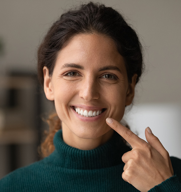 Identical Dental | Dentures, Ceramic Crowns and Oral Exams